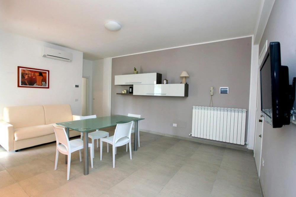 Hotel Bernard San Benedetto del Tronto Ruang foto