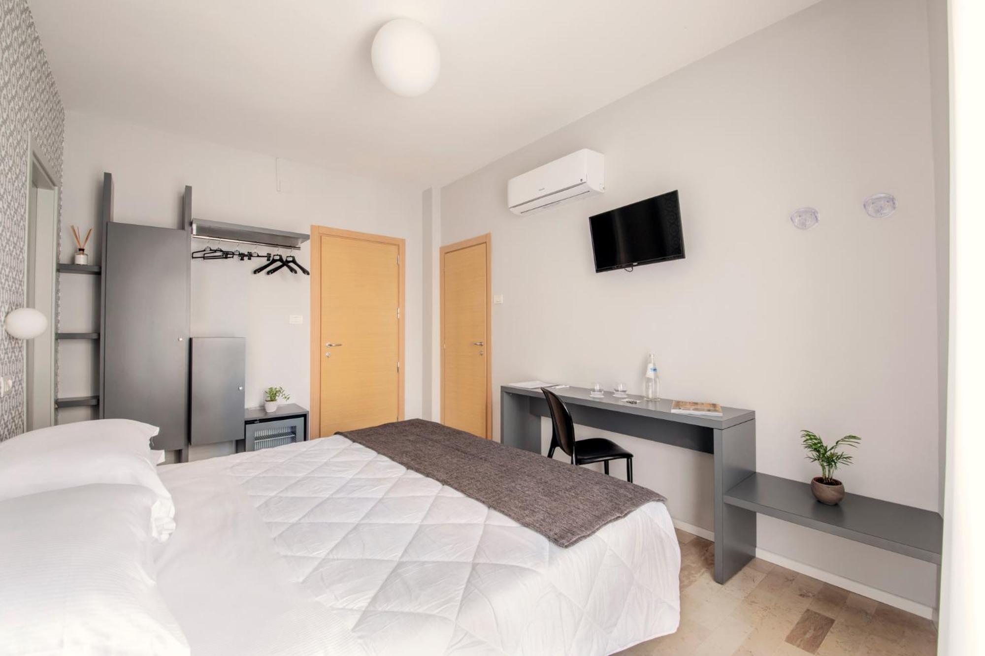 Hotel Bernard San Benedetto del Tronto Ruang foto